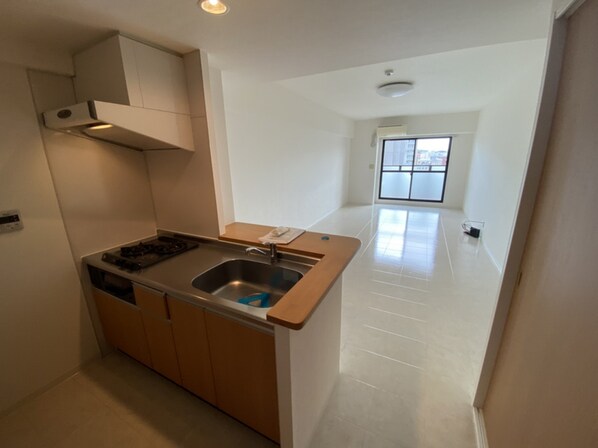 キャッスルコート西新町の物件内観写真